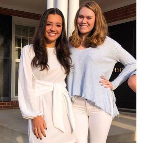 Meet your Posher, Christina - Picture 1 of 1